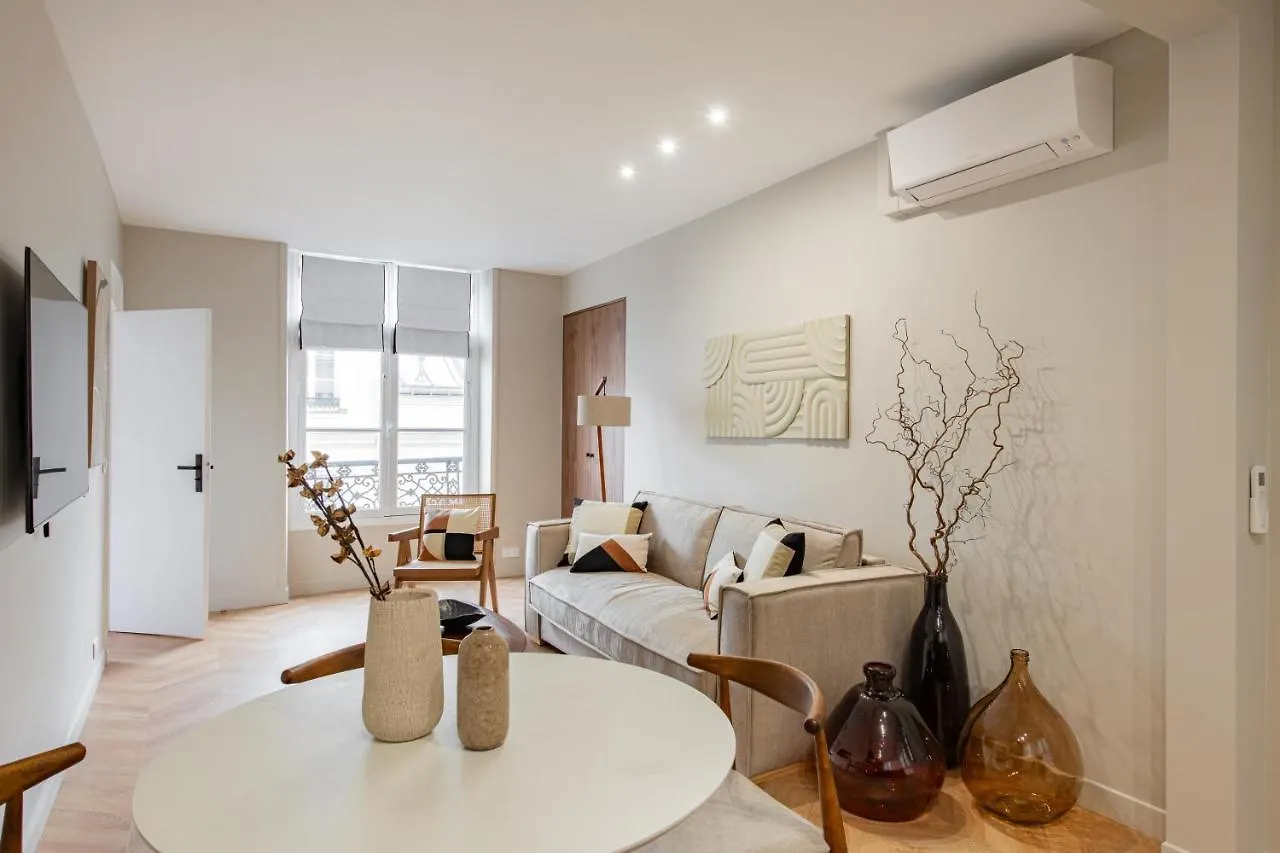 The New Suites, Centre * 파리